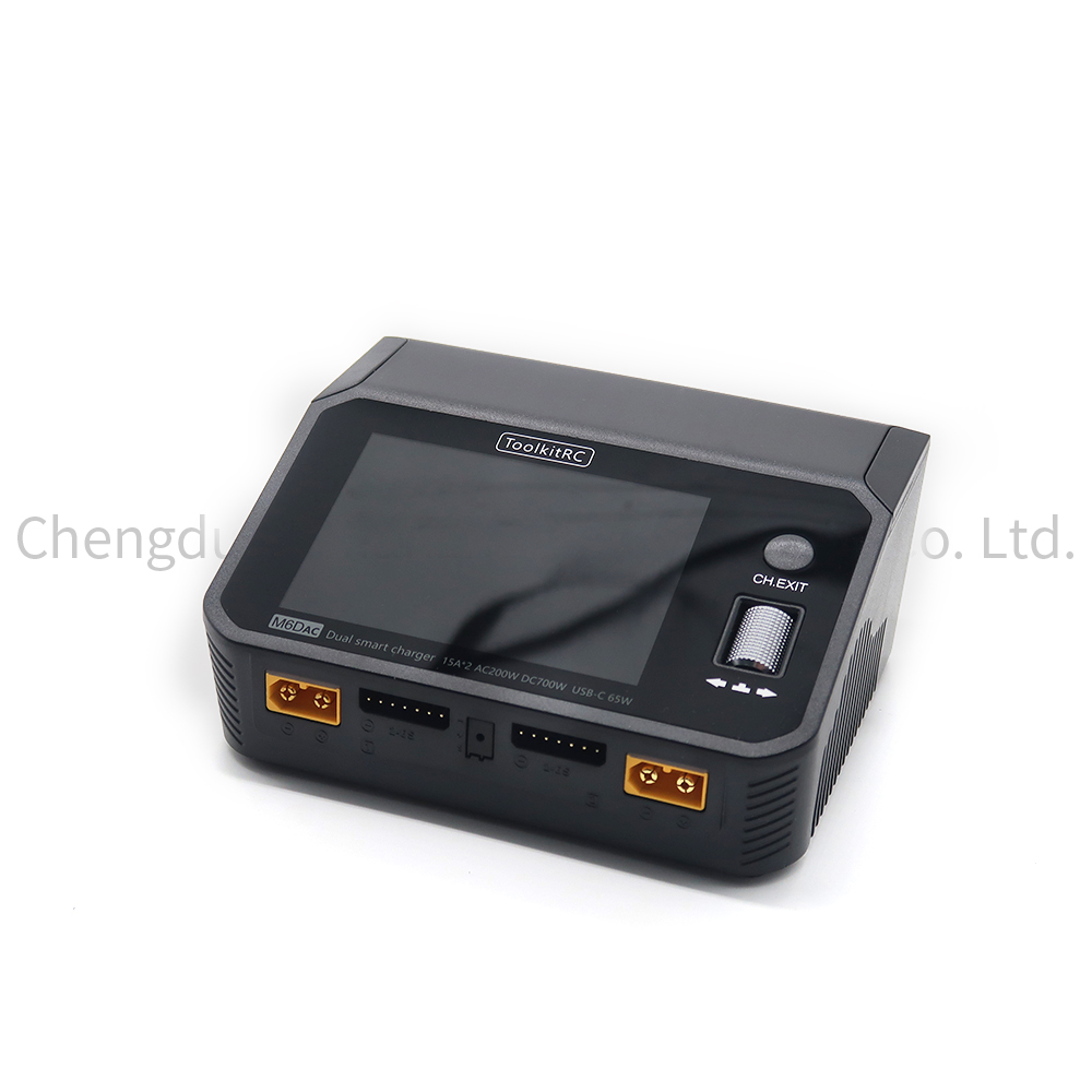 ToolkitRC M6DAC AC 200W DC 700 - Toolkitrc M6Dac Smart Charger reseña y precio